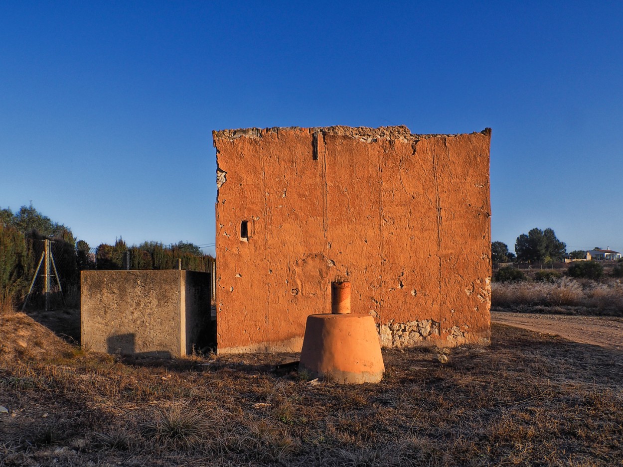 "El sol en la pared" de Francisco Jos Cerd Ortiz