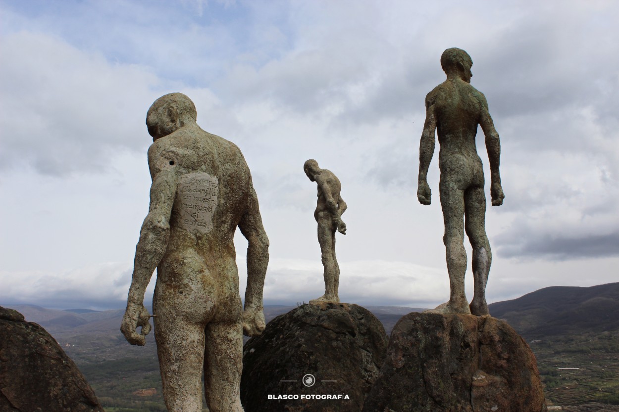 "Mirador de la Memoria, El Torno (Extremadura)" de Luis Blasco Martin