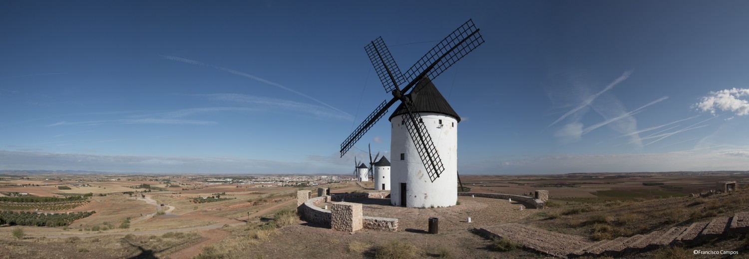 "Panormica de 9 fotos molinos Alcazar de San Juan" de Francisco Valentin Campos Perez