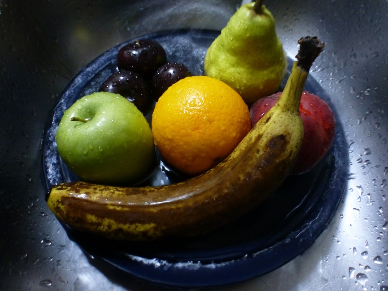 "fruta refrescante" de Delia Raquel Sakauskas