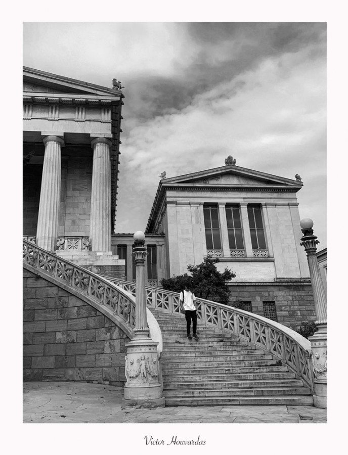 "BIBLIOTECA NACIONAL DE ATENAS" de Victor Houvardas