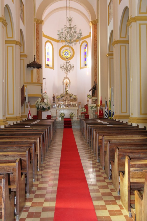 "Bem cedo, ao abrir a Matriz fiz este e o outro...." de Decio Badari