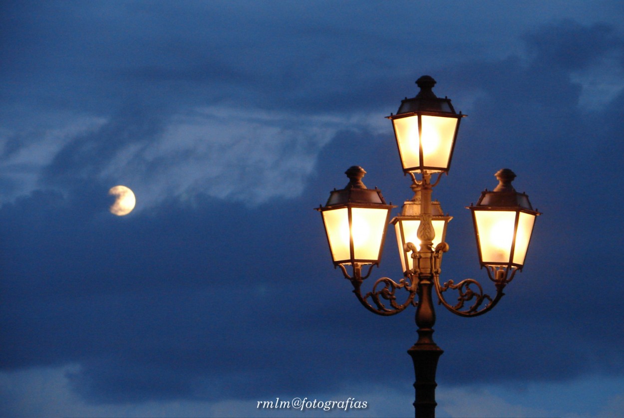 "Farola" de Ricardo Mximo Lopez Moral