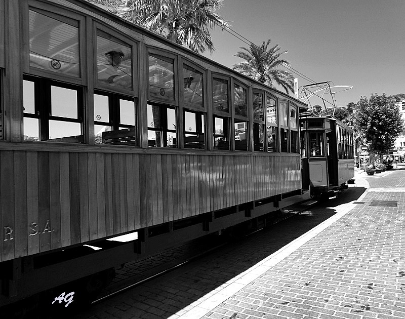 "Tren en Puerto Soller" de Ana Giorno