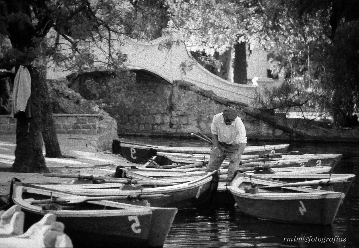 "Cuidador de botes" de Ricardo Mximo Lopez Moral