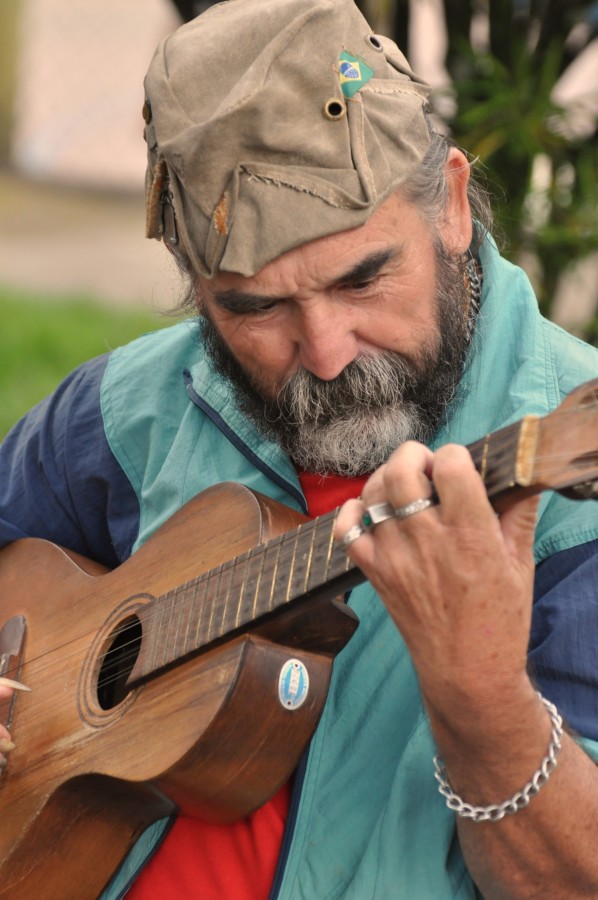 "O ponteio da ` Viola caipira `......" de Decio Badari