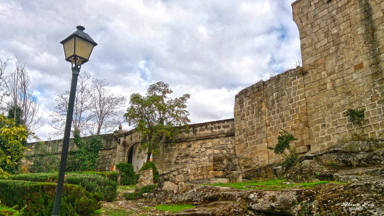 "Valencia de Alcntara, Cceres" de Luis Blasco Martin