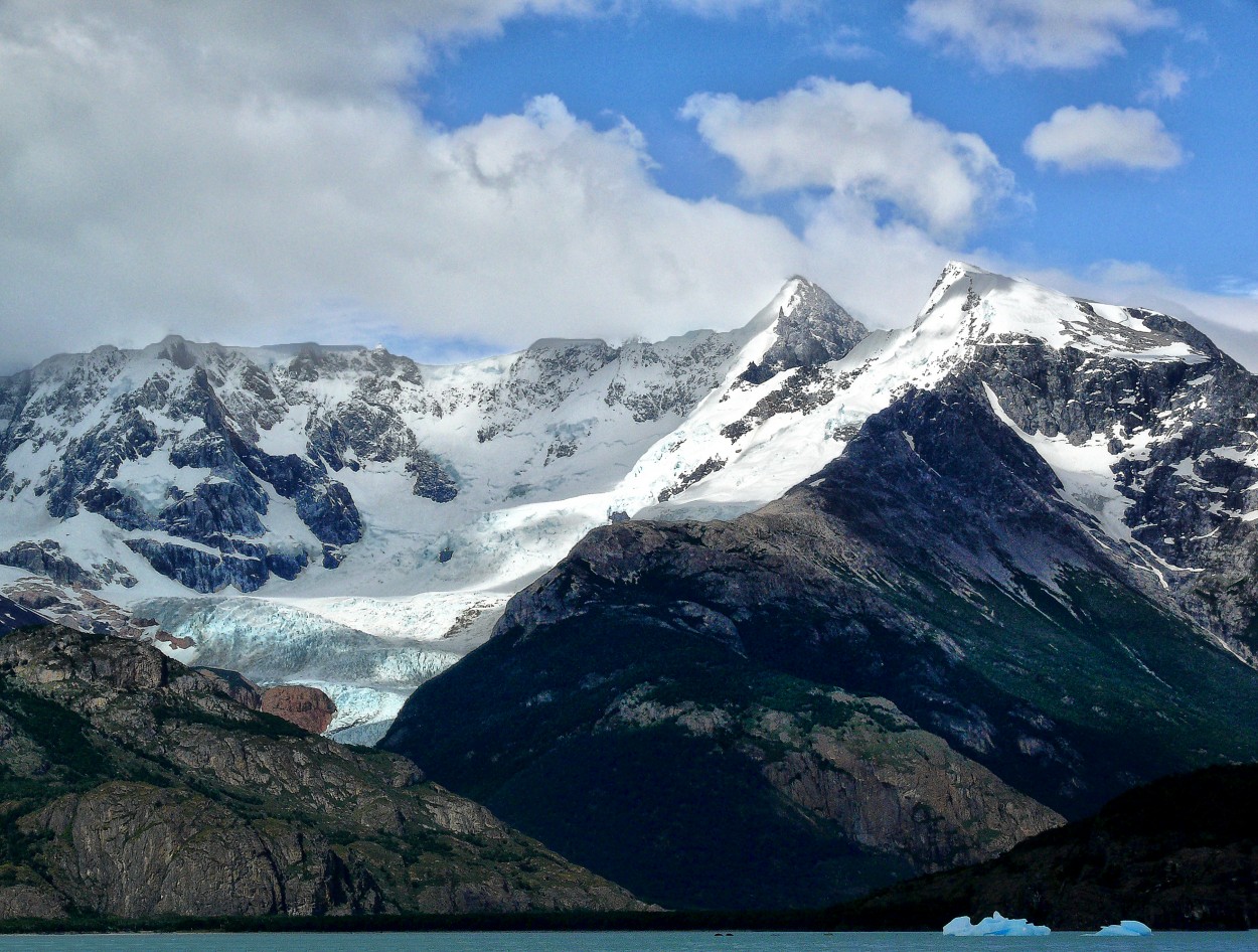 "Glaciar colgante..." de Juan Carlos Barilari