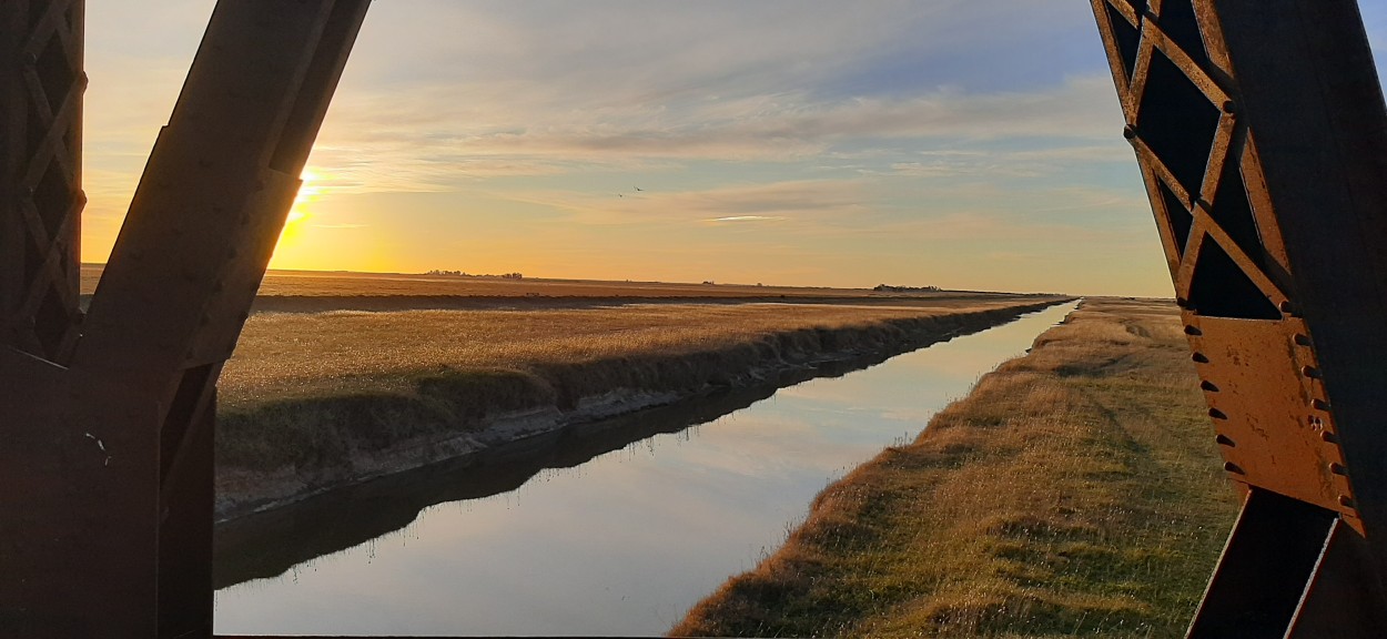 "Atardecer en el canal" de Juan Carlos Viegas