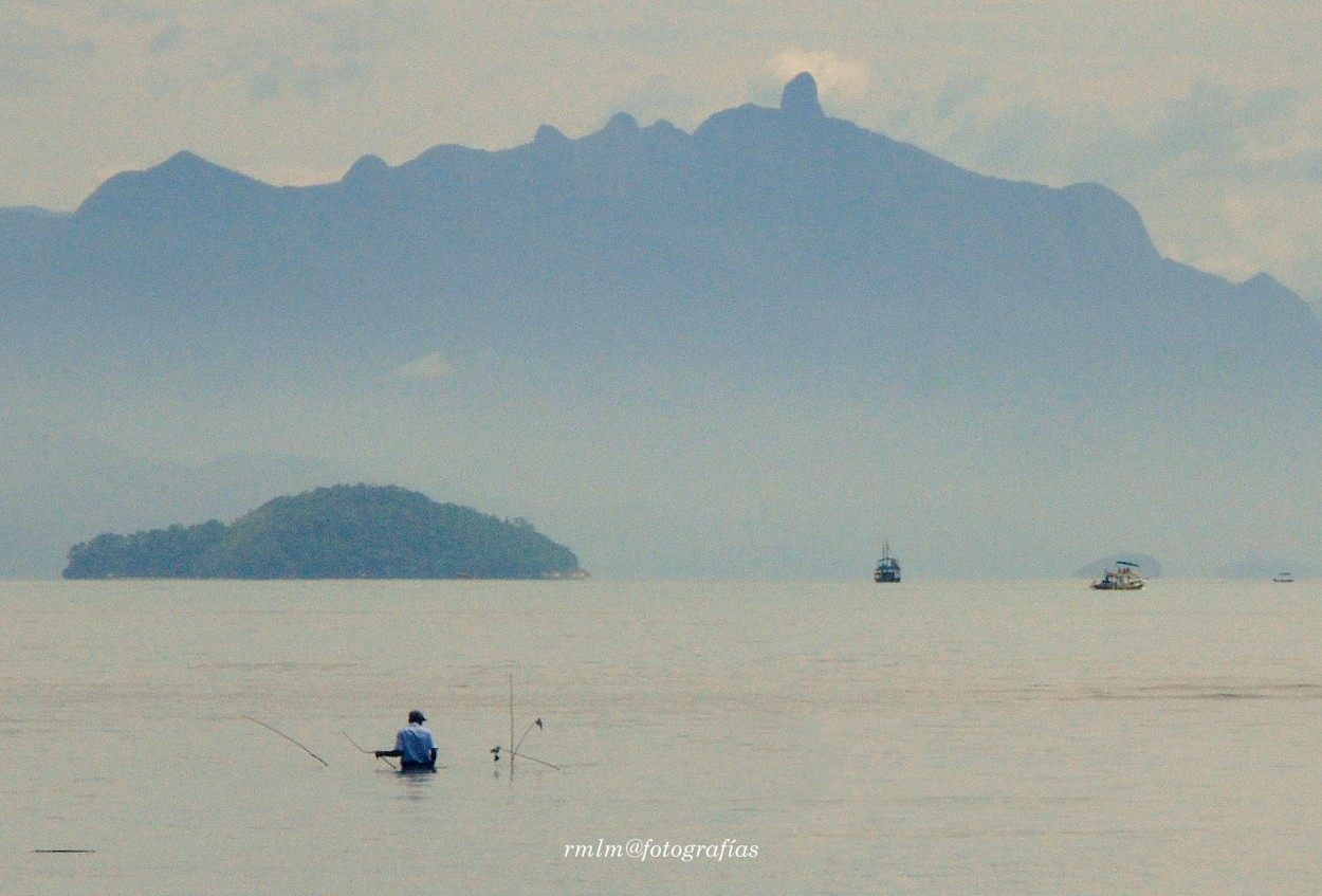 "Pescador de almejas" de Ricardo Mximo Lopez Moral