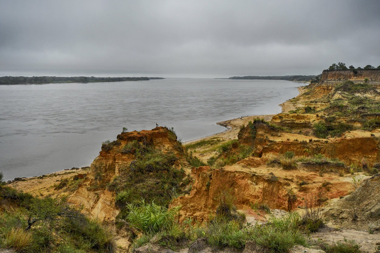 "Barrancas de Empedrado, Corrientes" de Mercedes Orden