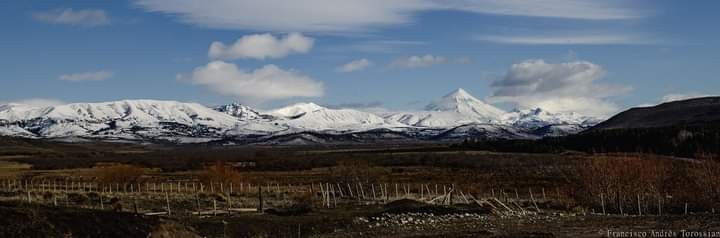 "Valle de San Cabao y el Lanin" de Francisco Andres Torossian