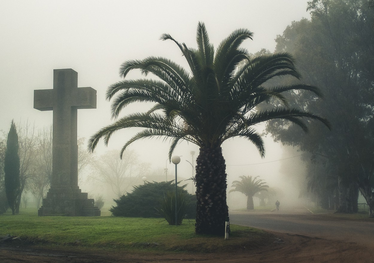 "La cruz (en color)" de Fernando Valdez Vazquez