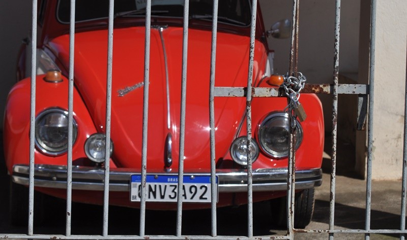 "Volkswagem 1970, uma raridade trancado com....." de Decio Badari