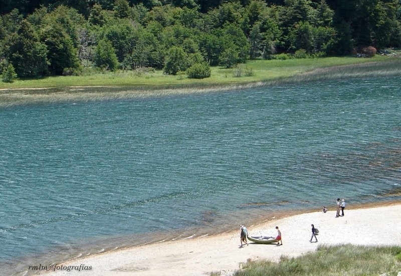 "Lago Curruhue Chico" de Ricardo Mximo Lopez Moral