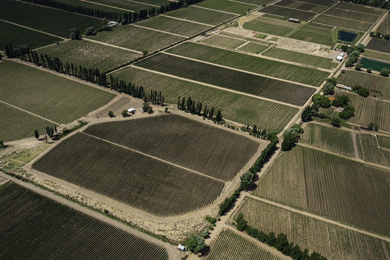 "`Vias Mendocinas desde el aire...`" de Carlos Cavalieri