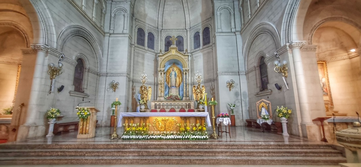 "Feliz Cumpleaos Virgencita" de Oscar Cuervo