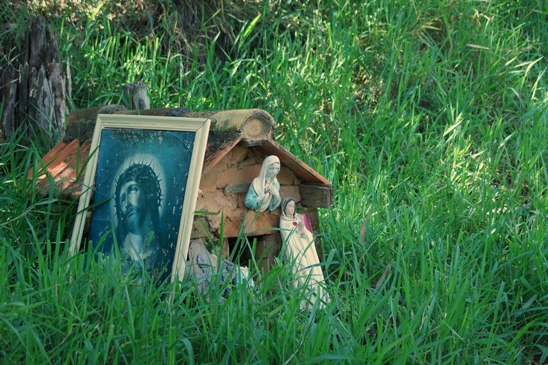 "Costume no campo, local que morreu algum em......" de Decio Badari