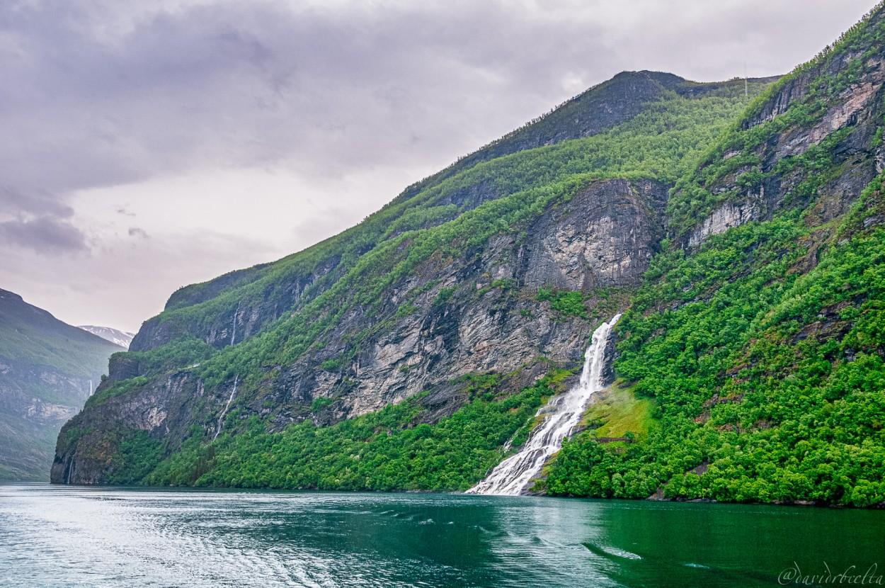 "Norge - Brudeslret (Bridal Veil)" de David Roldn