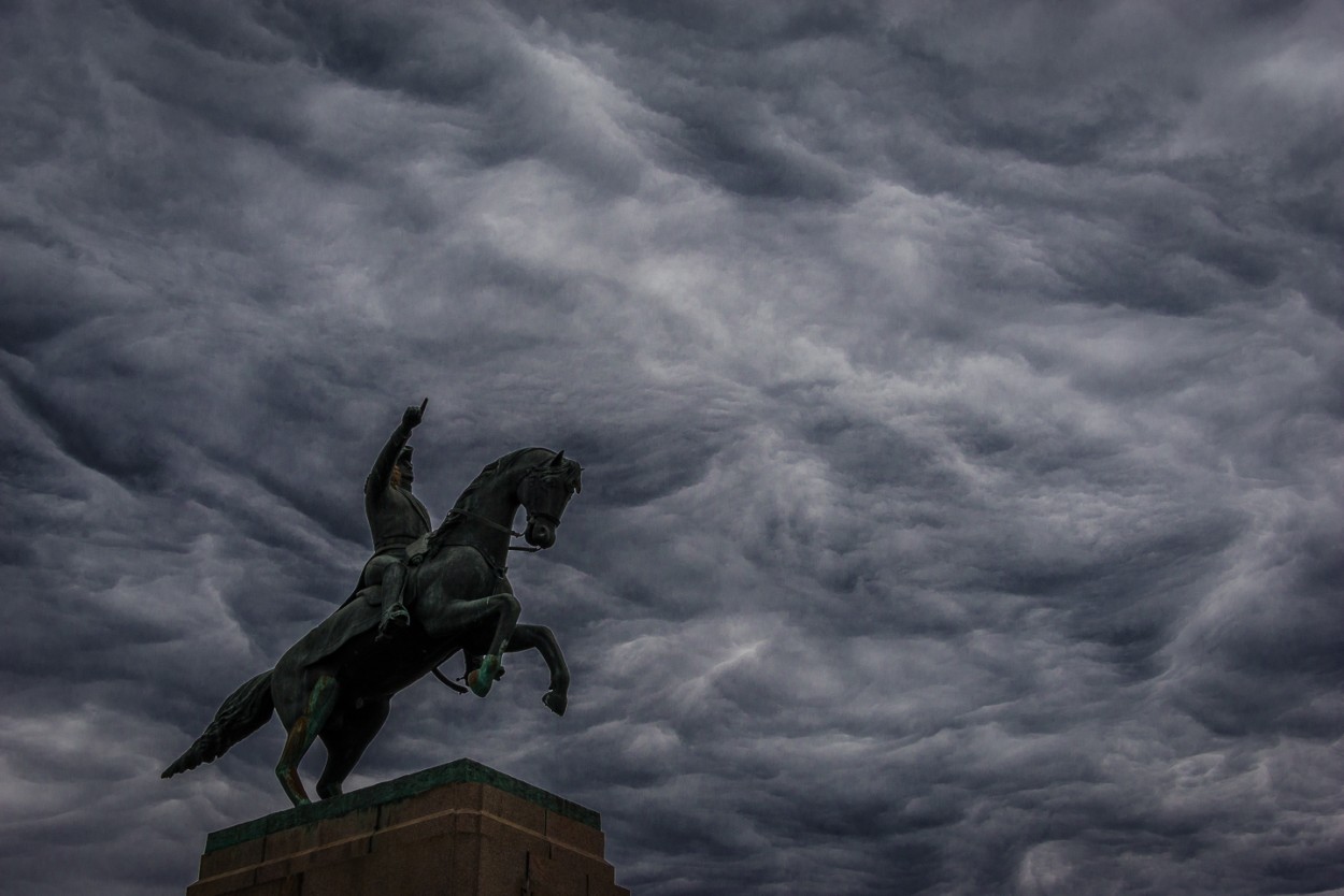 "Tormenta sobre el General" de Fernando Valdez Vazquez