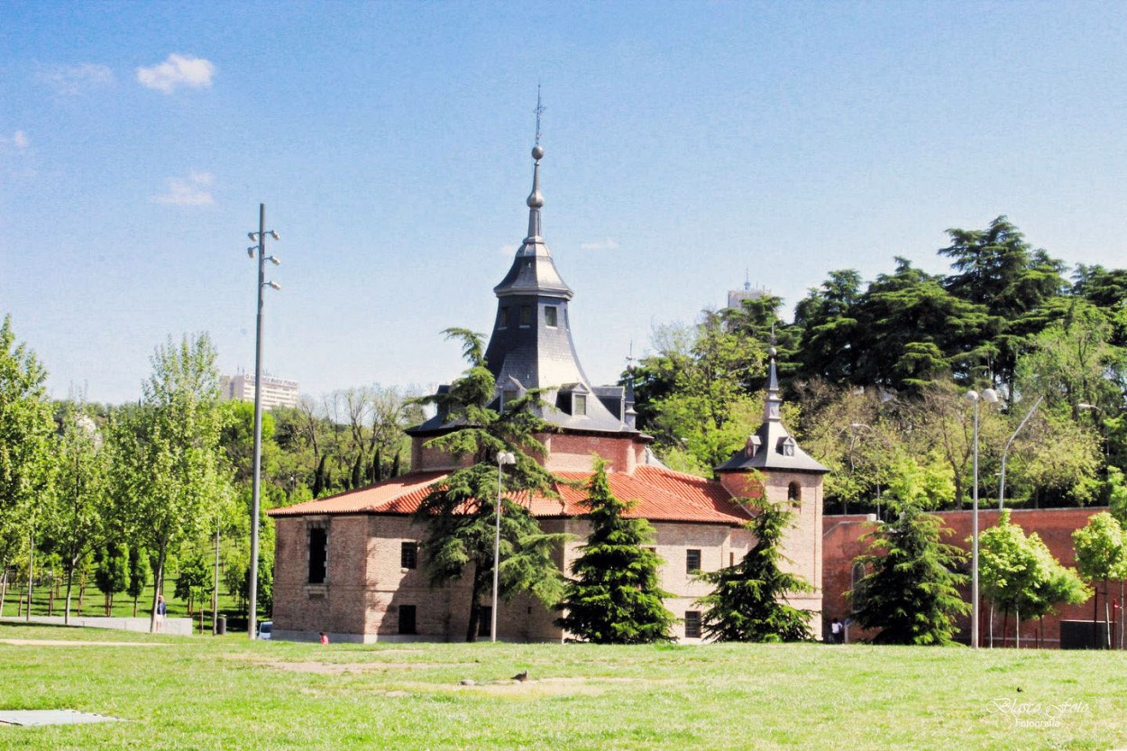 "Ermita de la Virgen del Puerto, Madrid." de Luis Blasco Martin