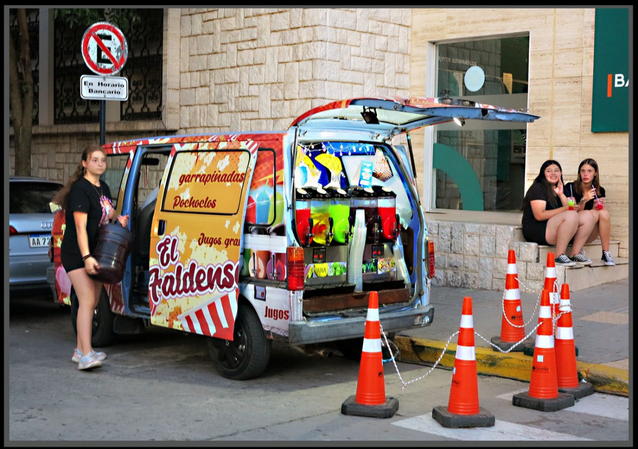 "Juice truck" de Jorge Vicente Molinari