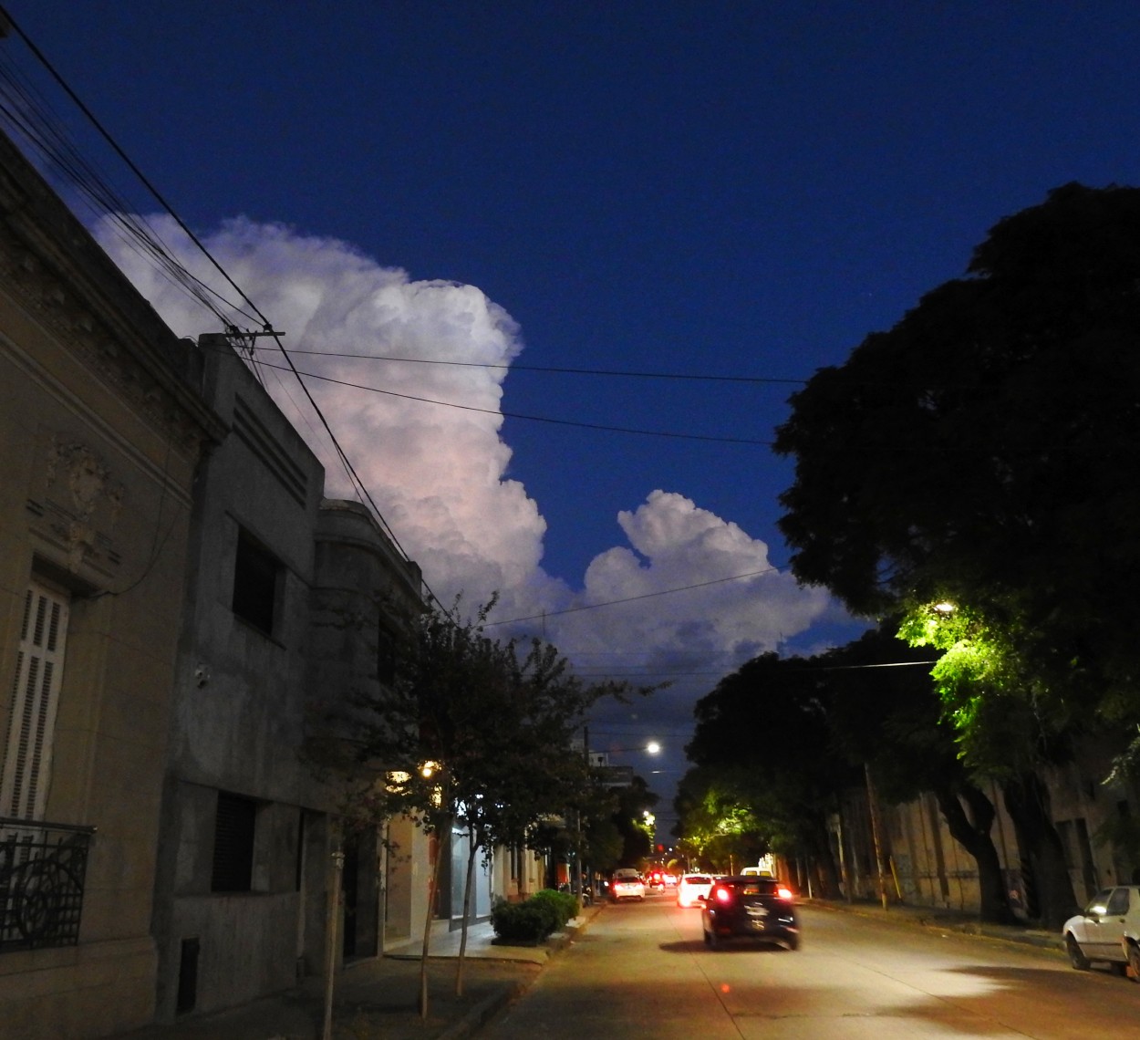 "Cmulus nimbus...." de Marcelo Di Marco