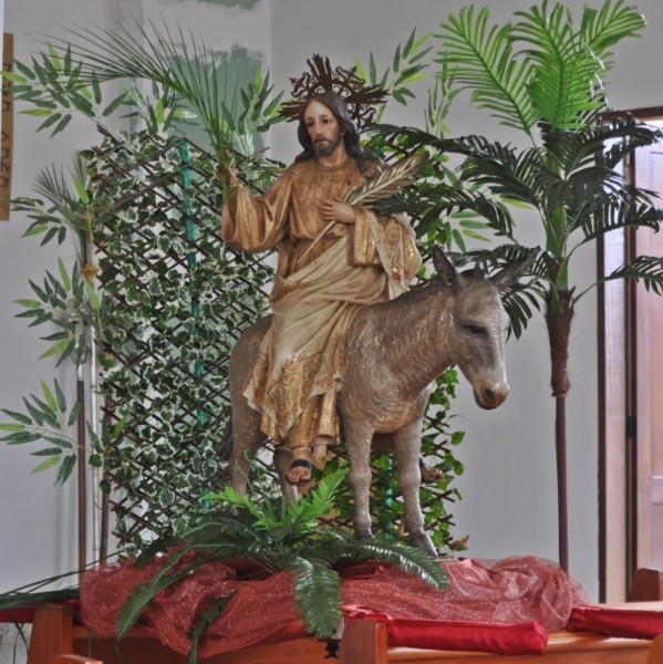 "A Semana Santa comea no Domingo de Ramos....ler" de Decio Badari