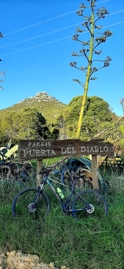 "Puerta del Diablo-Loberia" de Juan Carlos Viegas