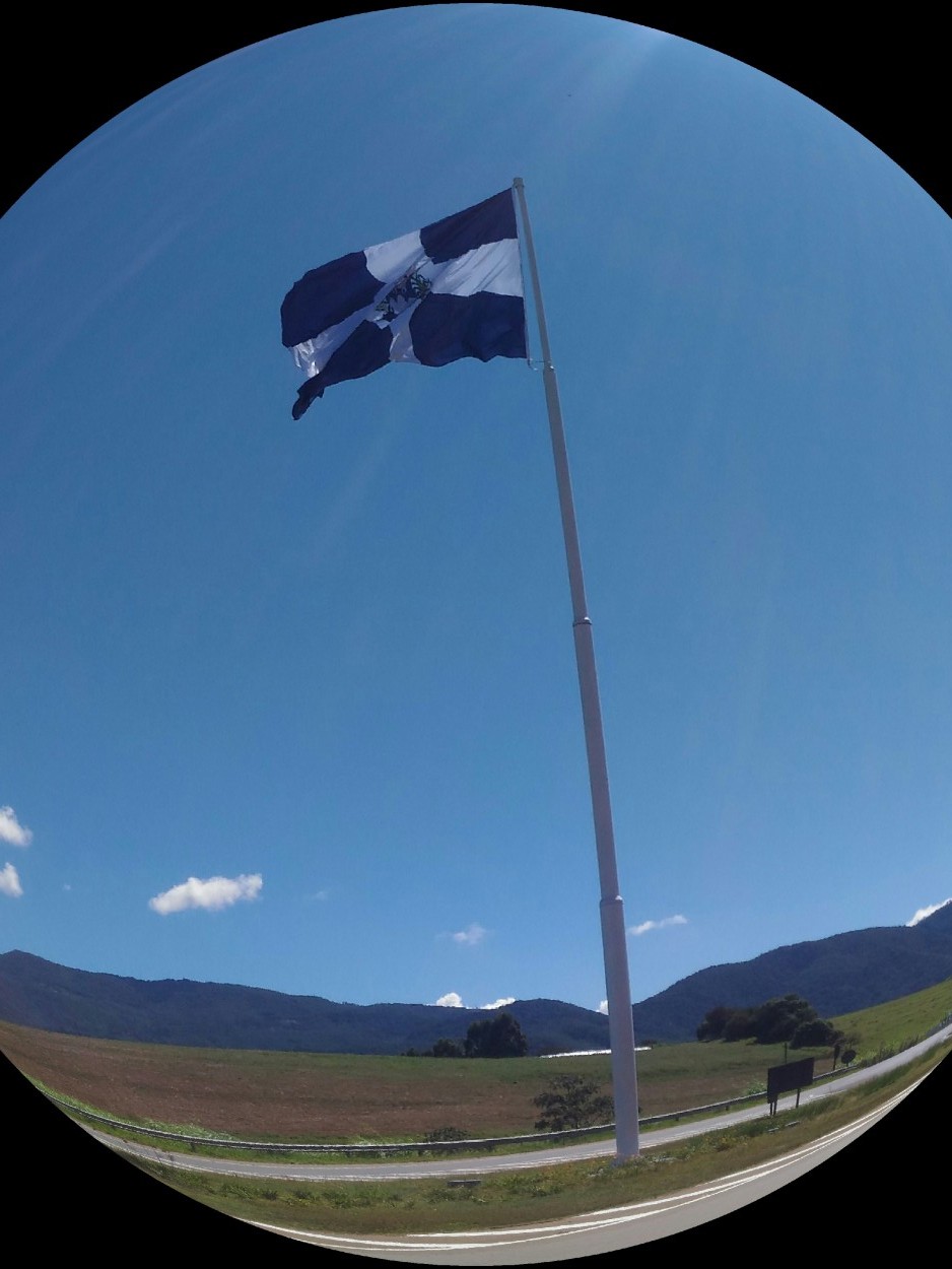 "A nossa bandeira em um local de destaque, na...ler" de Decio Badari