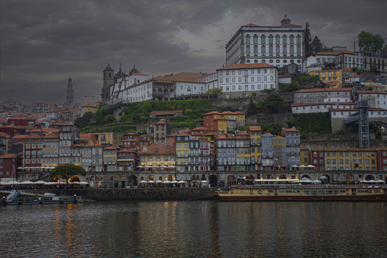 "Porto (Portugal)" de Daniel Oliveros