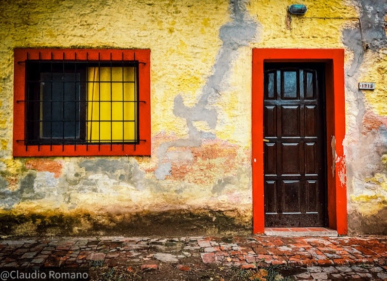 "La casa del vecino.." de Claudio Romano