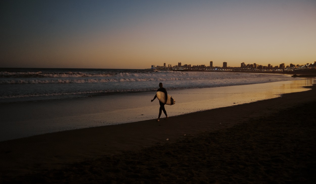 "Atardecer en Surf Mar del Plata" de Diego Ruiz