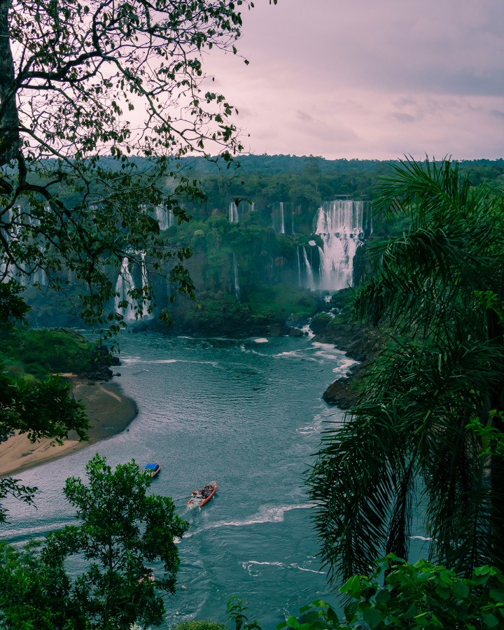 "Cataratas del Iguazu" de Lili Raijel