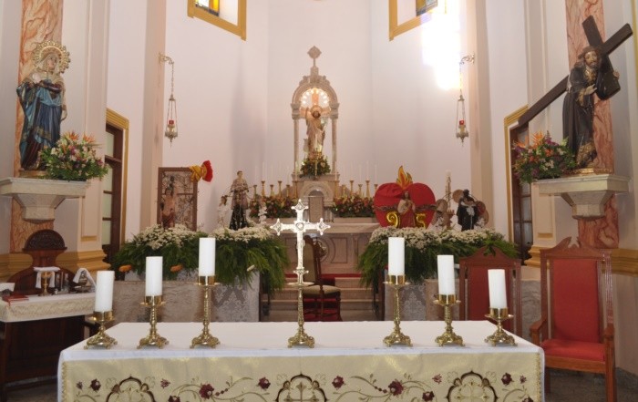 "Nossa igreja matriz em louvor a So Joo Batista.." de Decio Badari