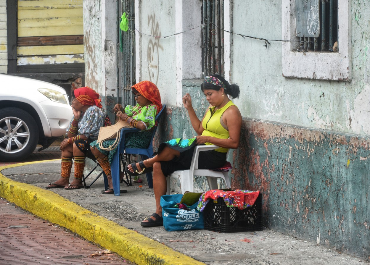 "Artesanas..." de Maria Isabel Hempe