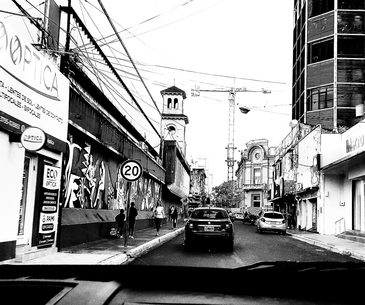 "Calle San Juan y 9 d Julio en Corrientes" de Ana Piris