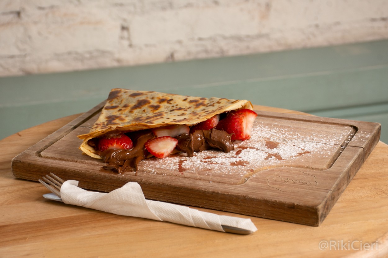 "Crepe de Nutella y Frutilla" de Riki Cieri