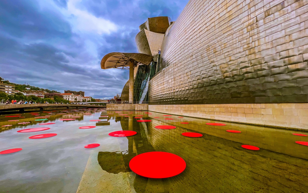 "Museo Guggenheim Bilbao" de Luis Alberto Bellini