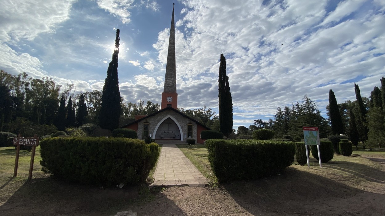 "ERMITA - RIO TERCERO - CORDOBA" de Hector Raul Cid