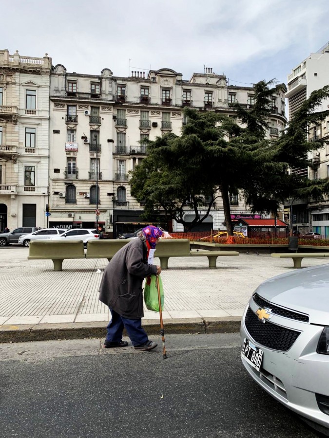 "Ancianidad." de Laura Manassero