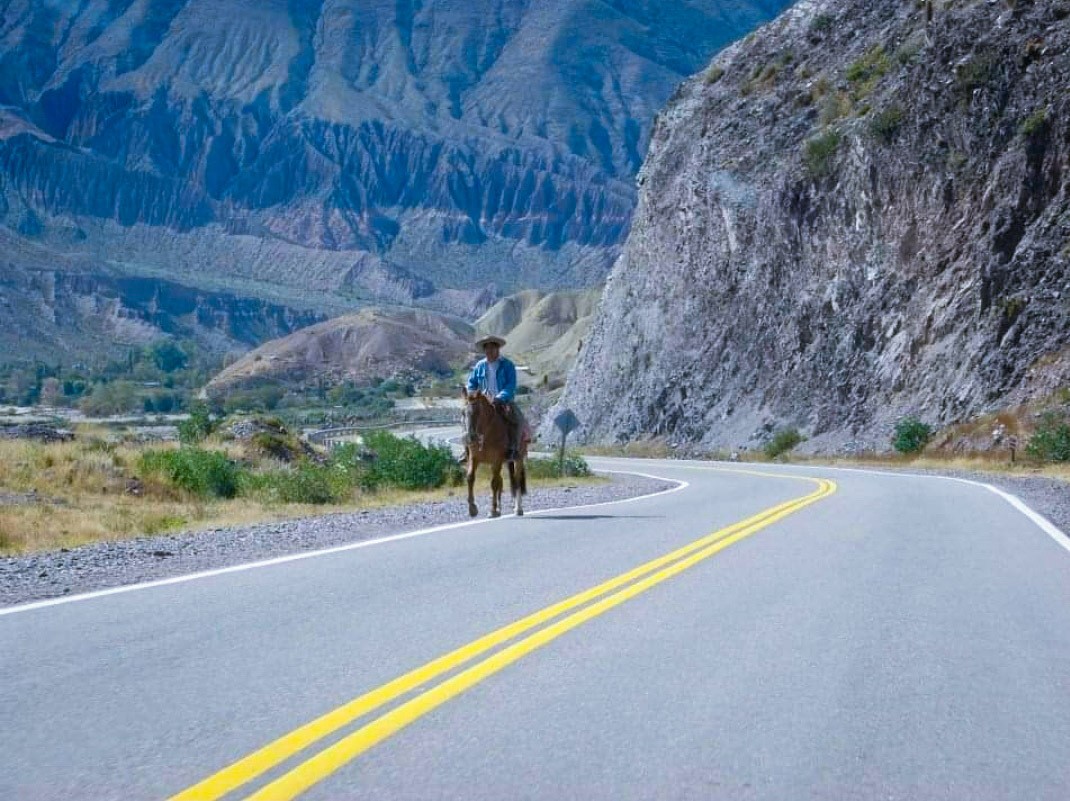 "Ferrari... 1 Caballo de fuerza" de Rosana Malvicino