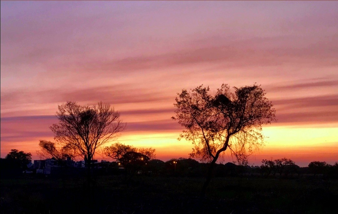 "Atardecer rabioso.." de Claudio Romano