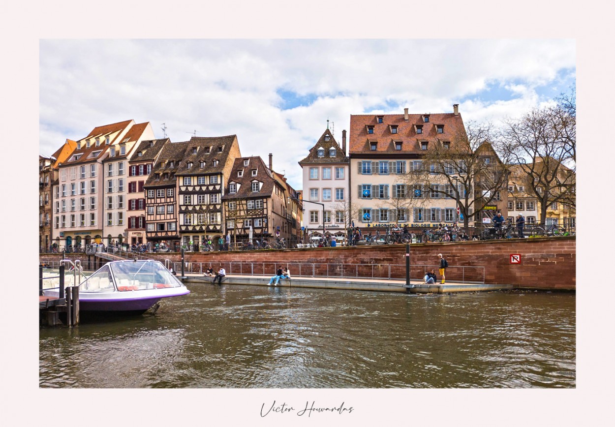 "Strasburgo-FRANCIA." de Victor Houvardas