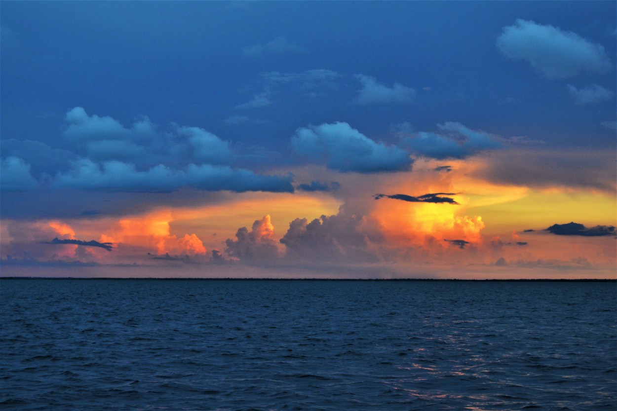 "NUBES AL SUR" de Yordan Alonso Riopedre