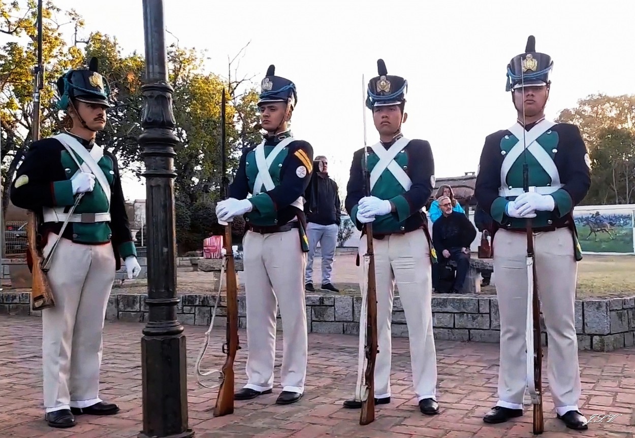 "Guardia de Honor" de Jorge Vargas