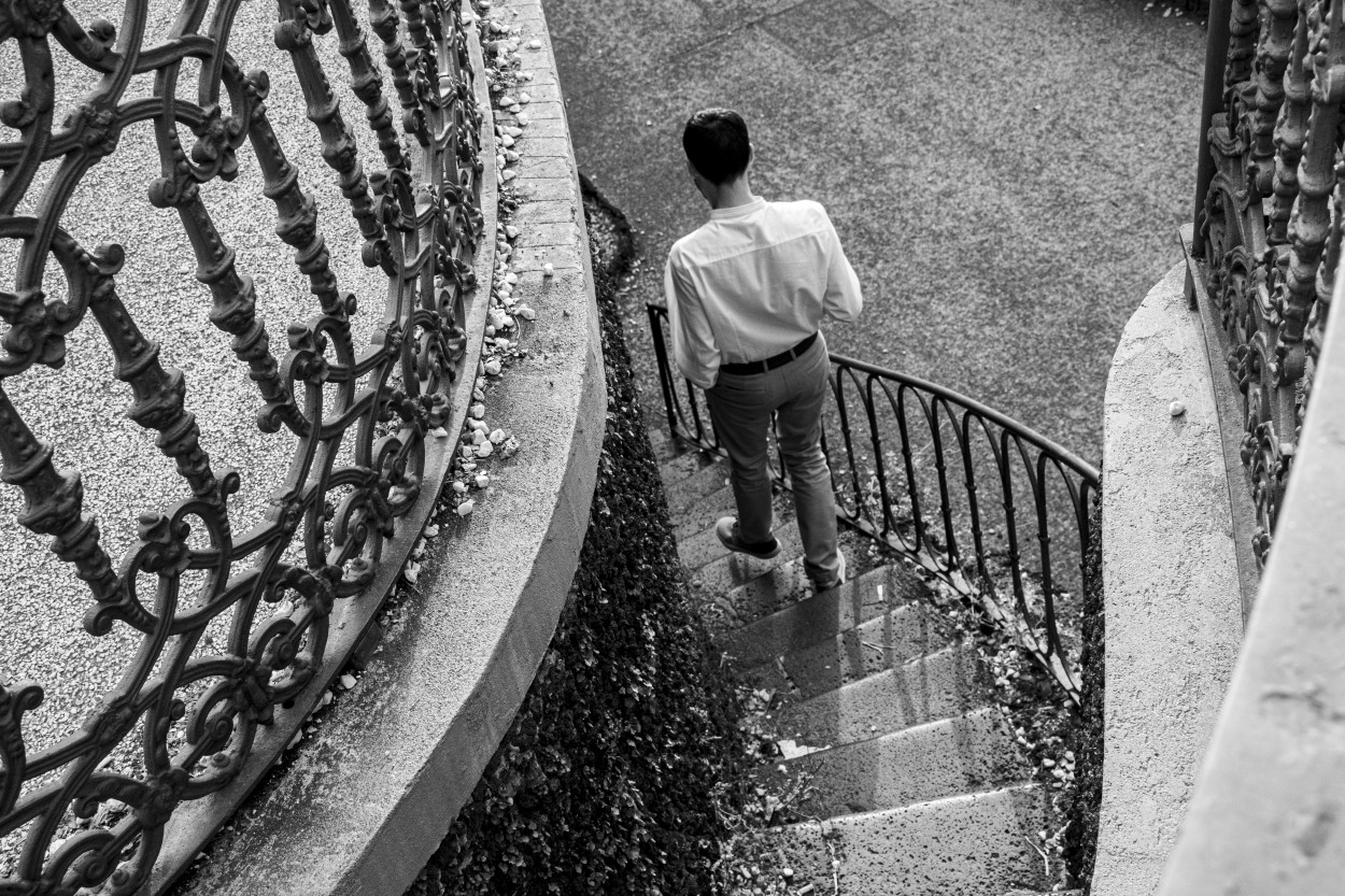 "Bajando la escalera" de Daniel Oliveros