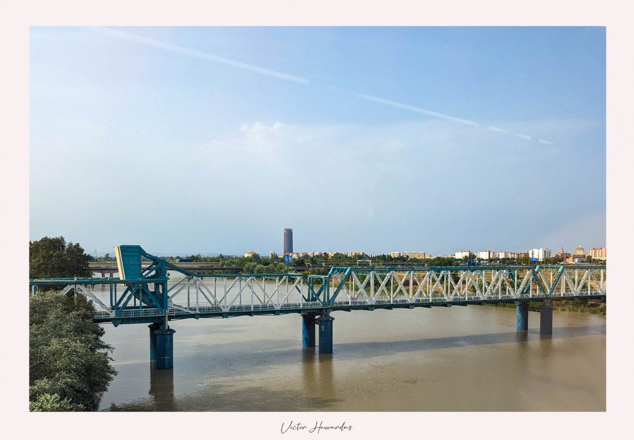 "El puente." de Victor Houvardas