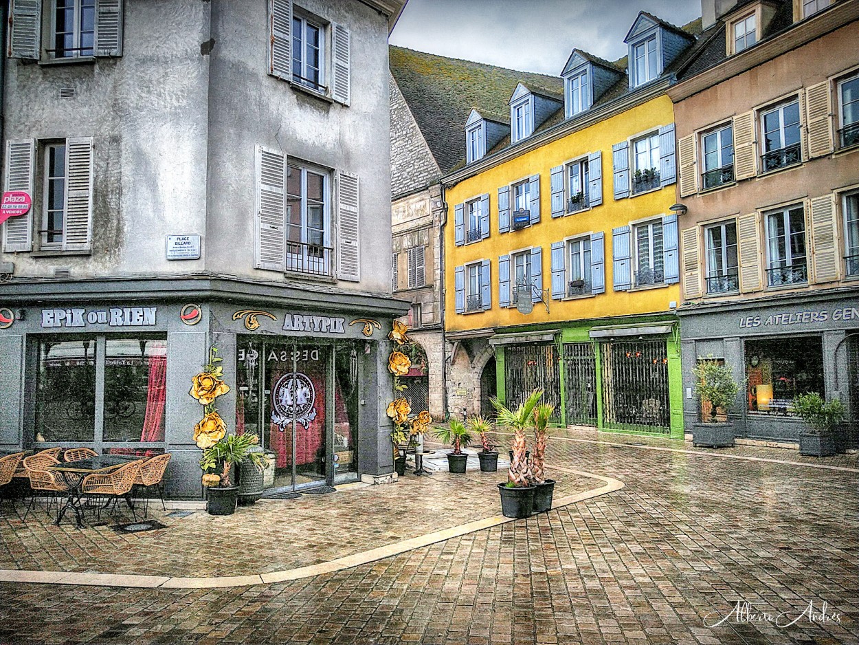 "Rincones de Chartres" de Alberto Andrs Melo