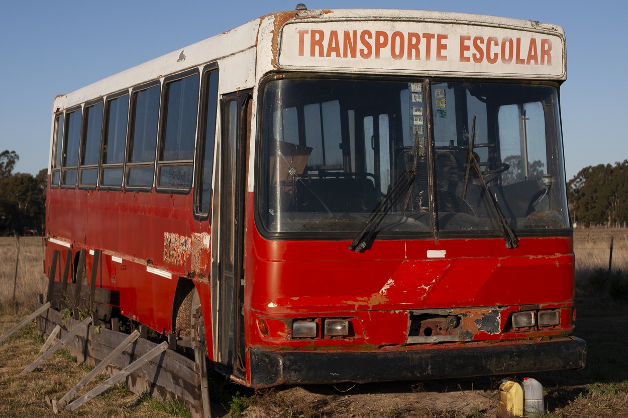 "Transporte escolar" de Andrs Soriano